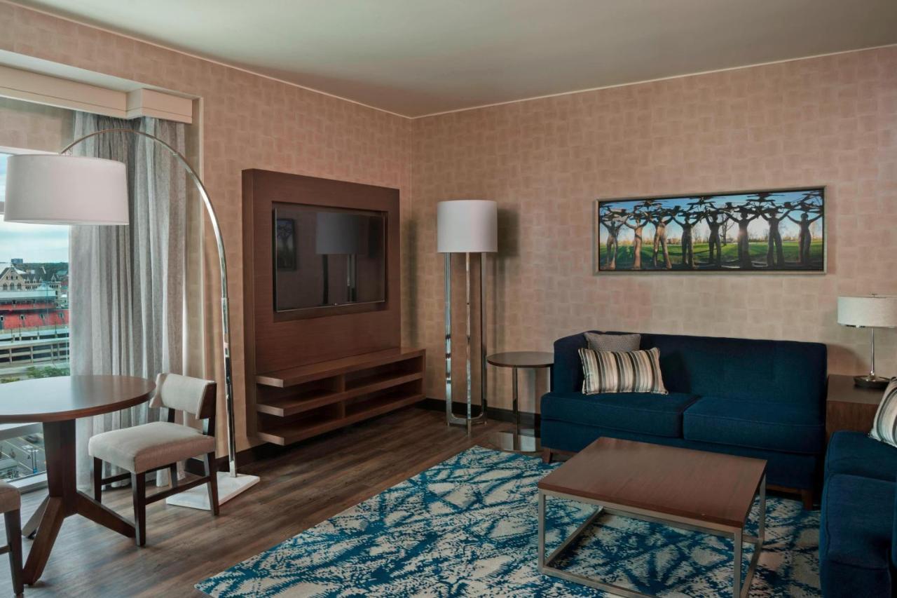 Buffalo Marriott At Lecom Harborcenter Extérieur photo