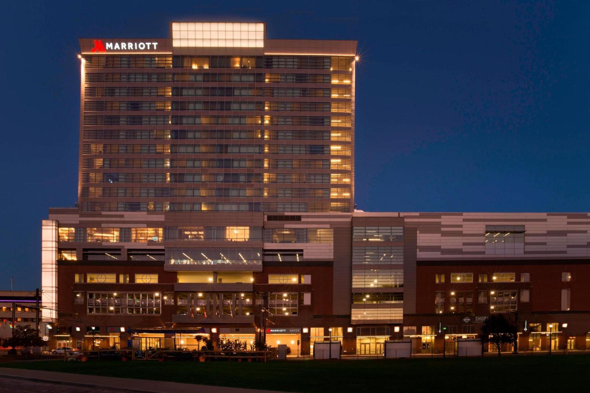 Buffalo Marriott At Lecom Harborcenter Extérieur photo