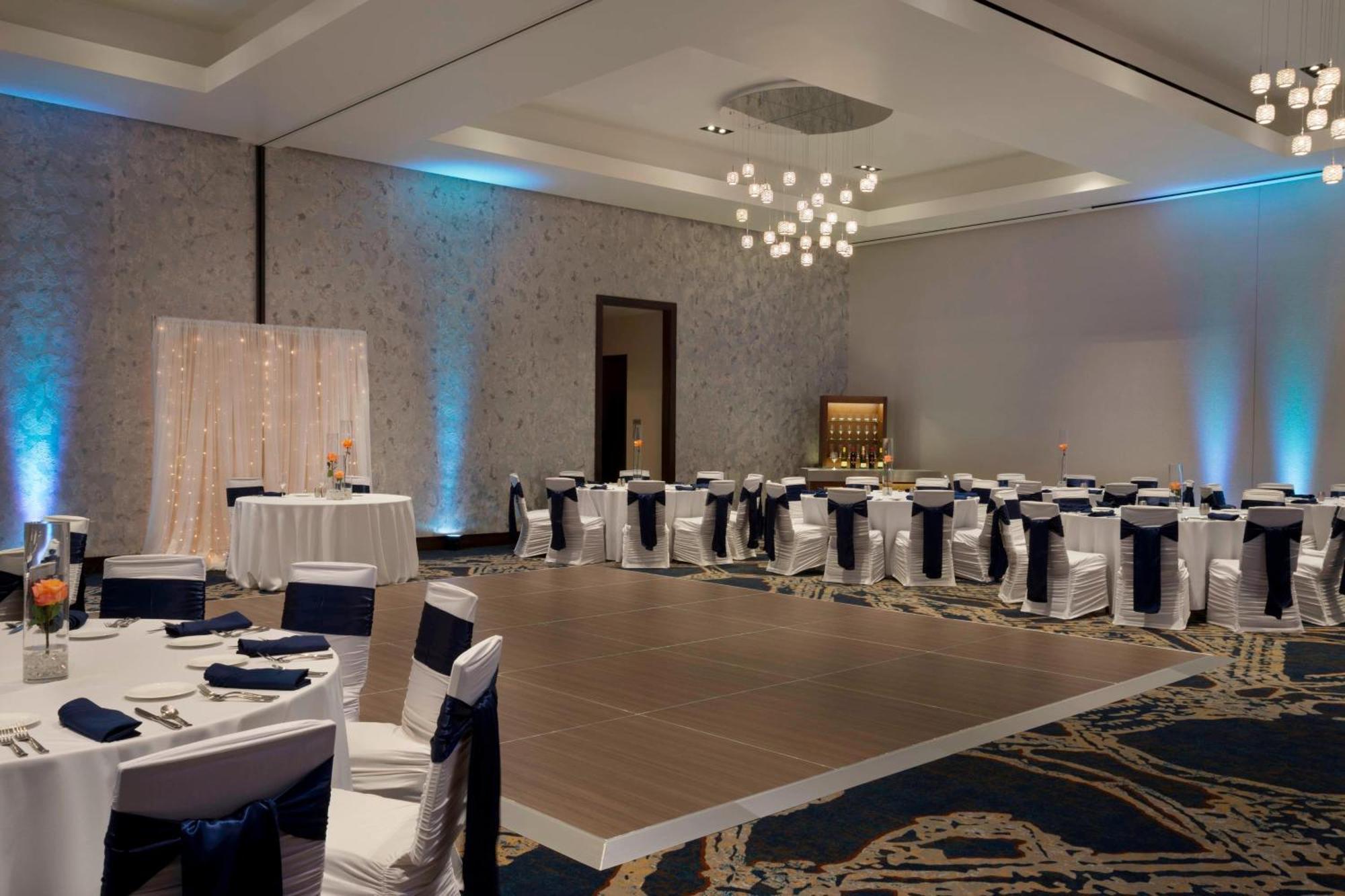 Buffalo Marriott At Lecom Harborcenter Extérieur photo